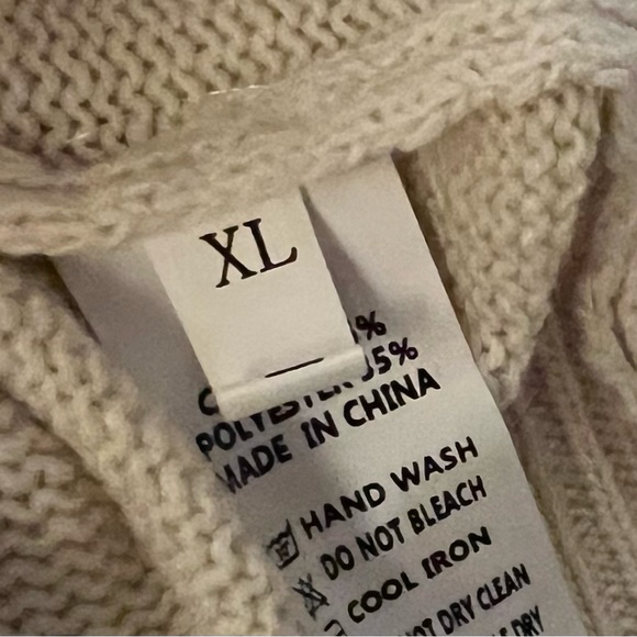 🆕 C + D + M COLLECTION SWEATER (XL) - Picture 5 of 6